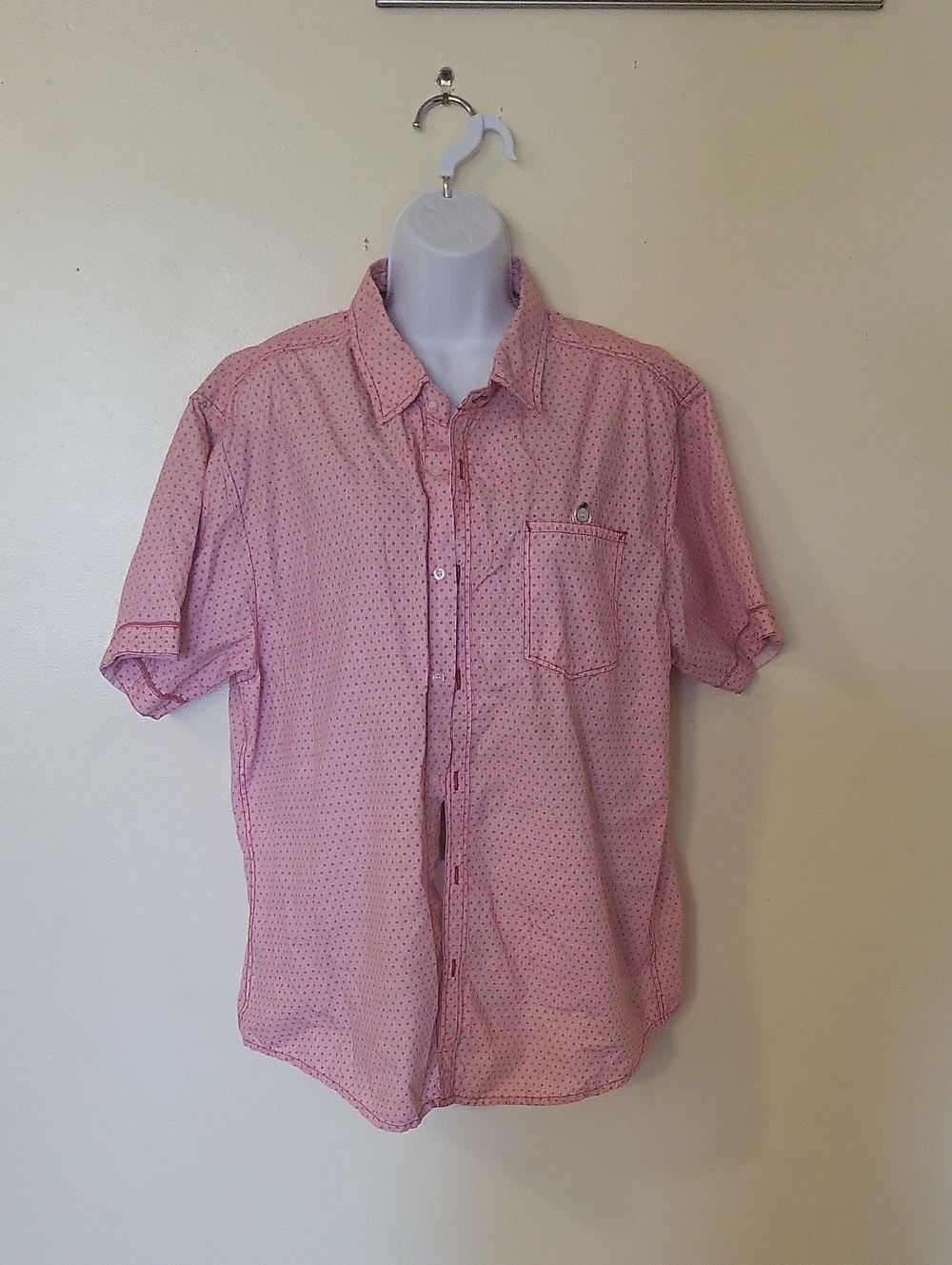 Casual Short-Sleeve Pink Button-Down Shirt